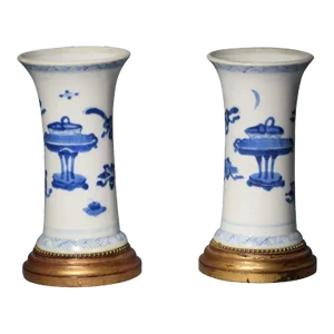 18th Century Chinese Kangxi Porcelain Sleeve Vases - A Pair