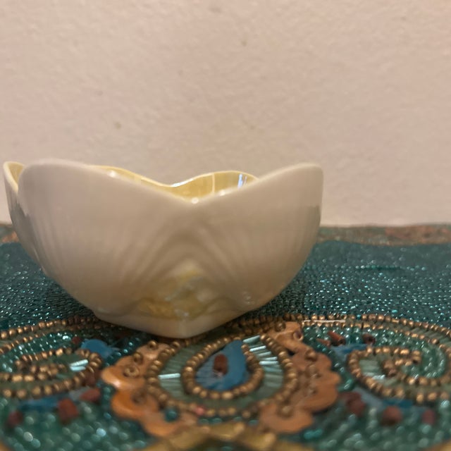 1960s Mid-Century Irish Parian China "New Shell" Yellow Lustre Bon Bon Dish For Sale - Image 5 of 11