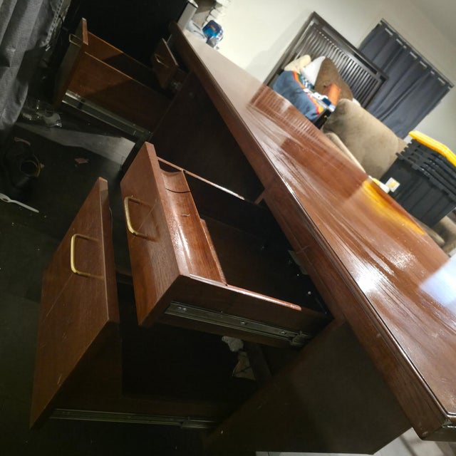 Wood 1980s Mid-Century Modern Walnut Boomerang Executive Desk For Sale - Image 7 of 7