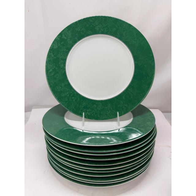 Set of Twelve Christofle "Micro-Gold" Faux Malachite Porcelain Chargers, 12.625" For Sale - Image 9 of 9