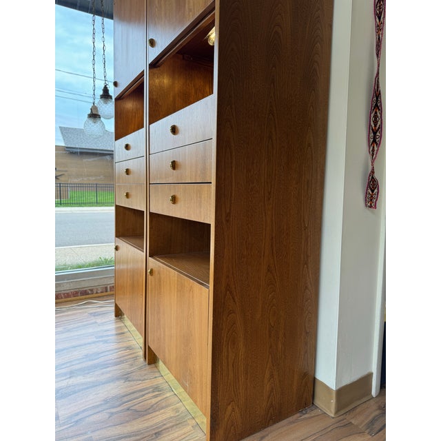 Mid 20th Century Matching Set of Founders Wall Display Cases For Sale - Image 11 of 12