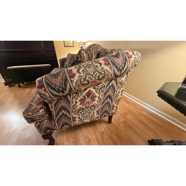1980s Traditional Serpentine Camelback Sofa For Sale - Image 4 of 9