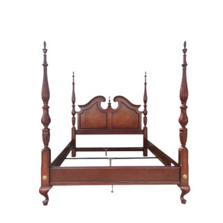 Thomasville Collectors Cherry King Size Poster Bed Carved Headboard Chippendale For Sale