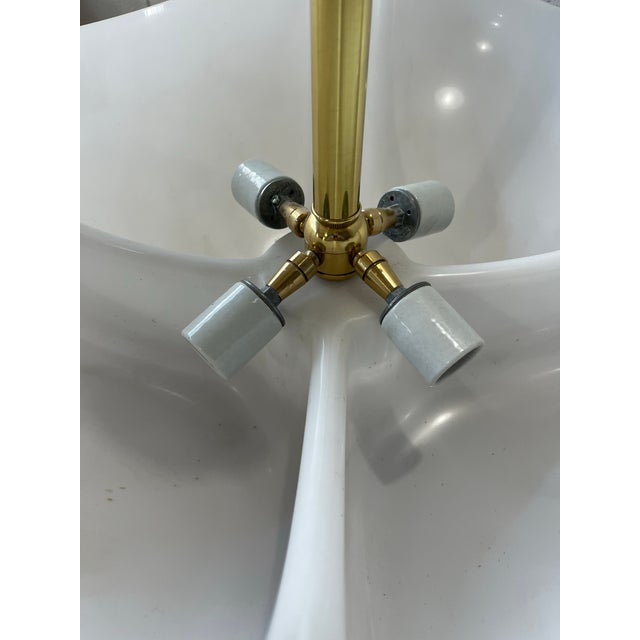 Gae Aulenti for Martinelli Luce Quadrifogli Acrylic Flush Mount Chandelier For Sale In New York - Image 6 of 13