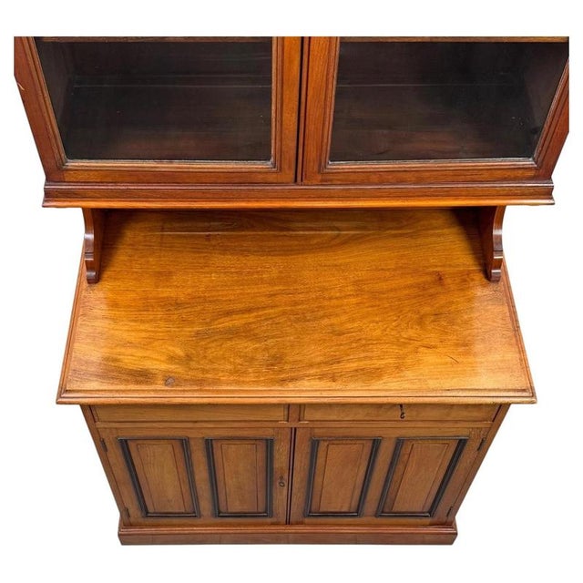 20th Century Edwardian English Walnut Bookcase with Bevelled Mirror, 1890s For Sale - Image 6 of 13