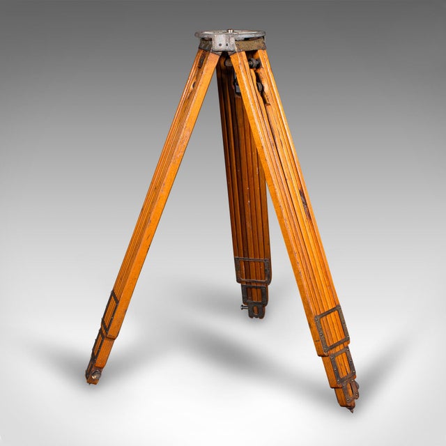 Brown 1890's Antique Box Field Camera and Tripod For Sale - Image 8 of 12