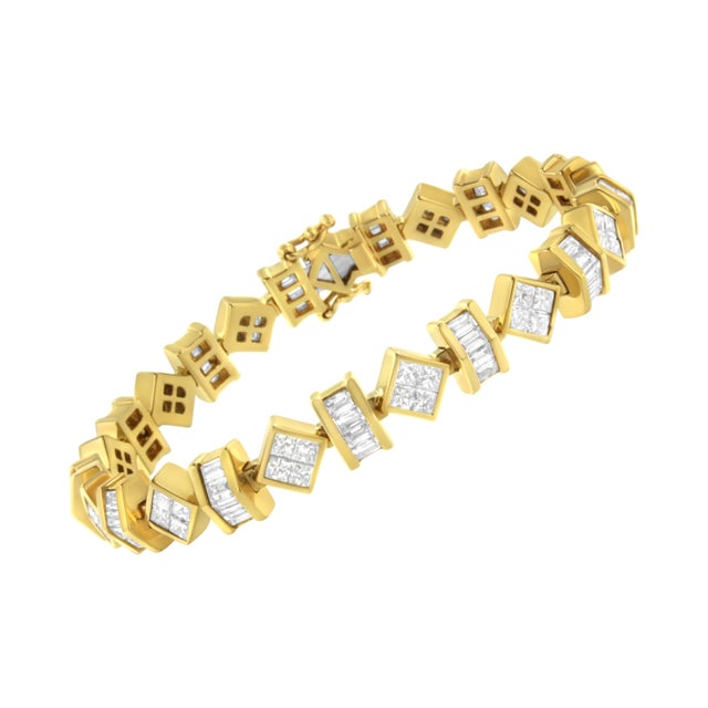 Contemporary 14K Yellow Gold Princess and Baguette Diamond Modern Link Bracelet(7.50 cttw,G-H Color,VS1-VS2 Clarity) For Sale - Image 3 of 5