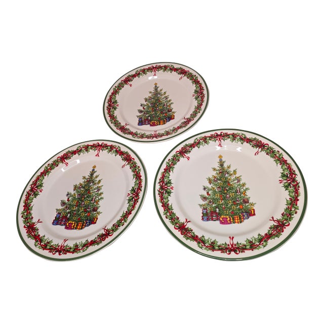 1990s Three Christopher Radko Vintage Christmas Dinner Plates - Set of 3 For Sale