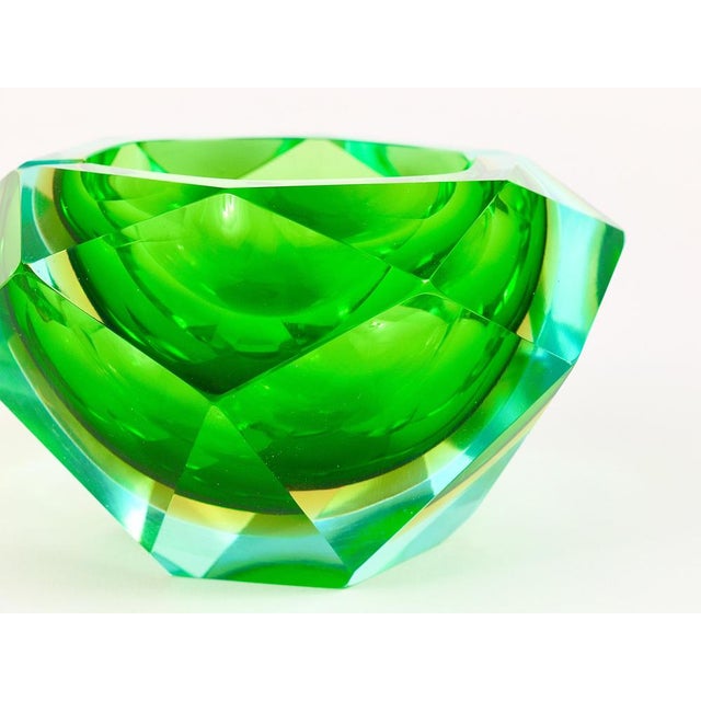 Flavio Poli Italian Flavio Poli Colorful Faceted Diamond Ashtray by Seguso, 1960s For Sale - Image 4 of 18