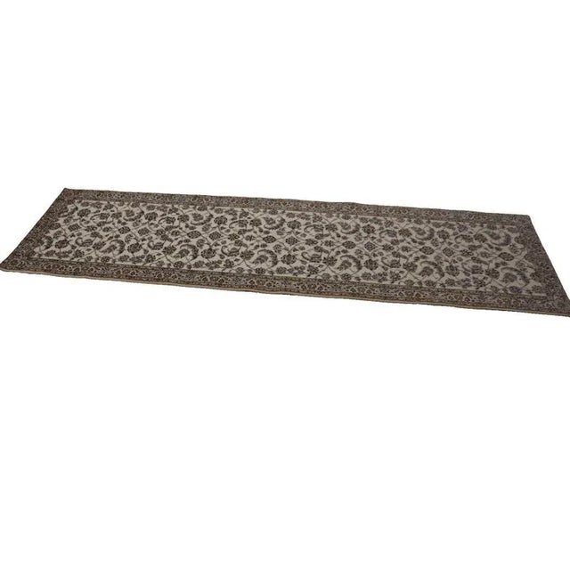 Middle Eastern Hand-Knotted Nain Rug For Sale - Image 9 of 11