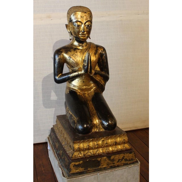 Rare Monk of the 18th century-Ayutthaya-Thailand Superb large lacquered and gilded bronze monks of large size very...