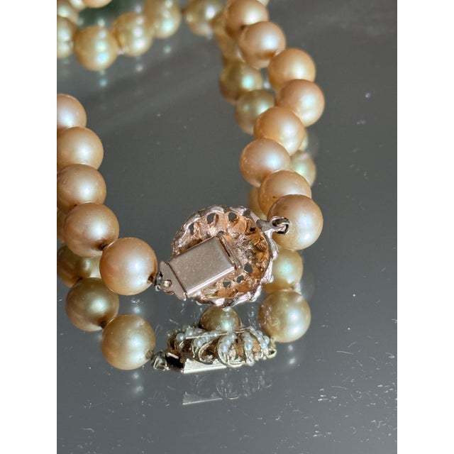 Vintage Peach Champagne Pearl Necklace With Sunburst Jeweled Clasp For Sale - Image 13 of 14