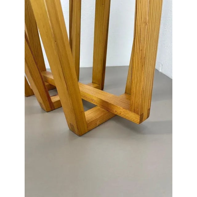Cubic Brutalist Pine Wood Magazine Holder in the style of Chapo Perriand, France, 1970s For Sale - Image 14 of 18