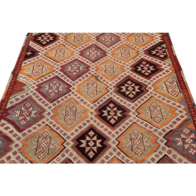 Beige Vintage Turkish Sumakh Handmade Beige Geometric Wool Runner. For Sale - Image 8 of 13