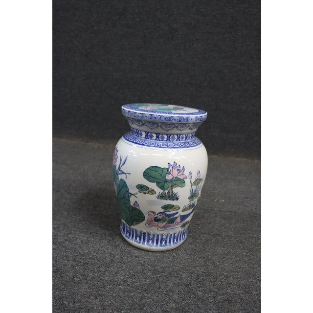 Chinoiserie Porcelain Vase With Lotus Motif For Sale - Image 4 of 7