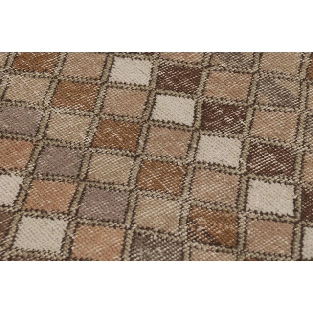 1950s Vintage Distressed Runner Rug, Beige-Brown & Gold Geometric Design - Rug & Kilim For Sale - Image 5 of 7