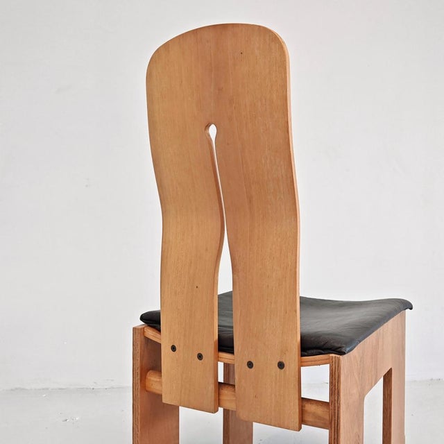 Walnut and Black Leather Model 765 Chair by Carlo Scarpa for Bernini, 1970s For Sale - Image 6 of 18