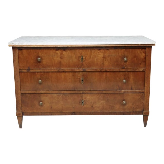 Italian Figured Walnut White Marble Top Commode, 19th C For Sale