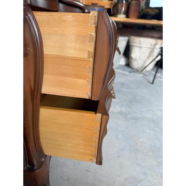 Vintage Louis XV Style French Provincial Nightstands - A Pair For Sale - Image 13 of 17