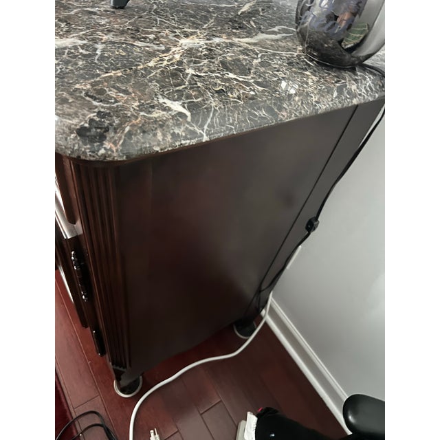 Bernhardt Bernhardt Vintage Neo-Traditional Mahogany Buffet Sideboard / Credenza With Marble Top For Sale - Image 4 of 8