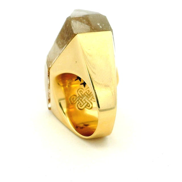 Metal H.Stern for Diane Von Furstenberg 18k Gold Rutilated Quartz Power Ring, Size 6.5 For Sale - Image 7 of 13