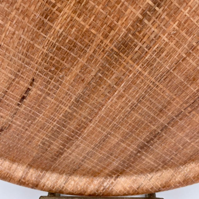 Mid-Century Modern Abaca Grainware Raffia and Lucite Fiberglass Large Serving Platter or Tray For Sale In New York - Image 6 of 10
