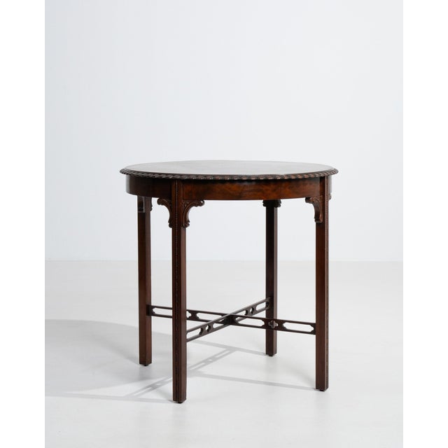 19th Century United Kingdom Rich Mahogany Round Mahogany Side Table For Sale - Image 10 of 11