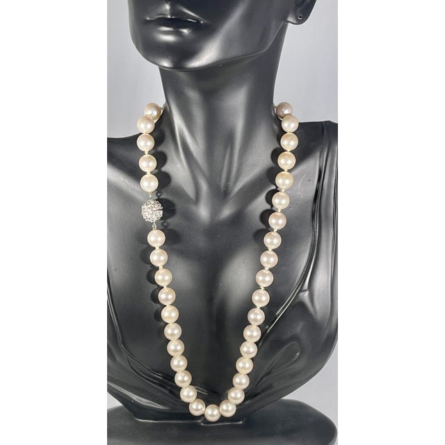 41 Round Akoya Pearls Strand Necklace Set in Metal Ball Clasp For Sale - Image 9 of 18