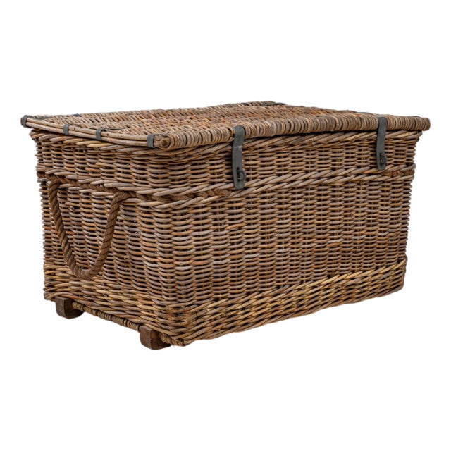 Mid 20th Century French Wicker Trunk For Sale