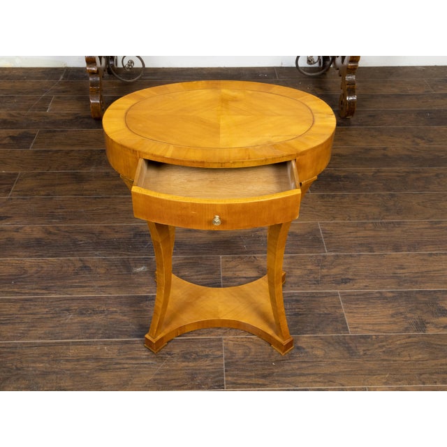 Wood Biedermeier 19th Century Walnut Accent Table with Oval Top and Quarter Veneer For Sale - Image 7 of 12