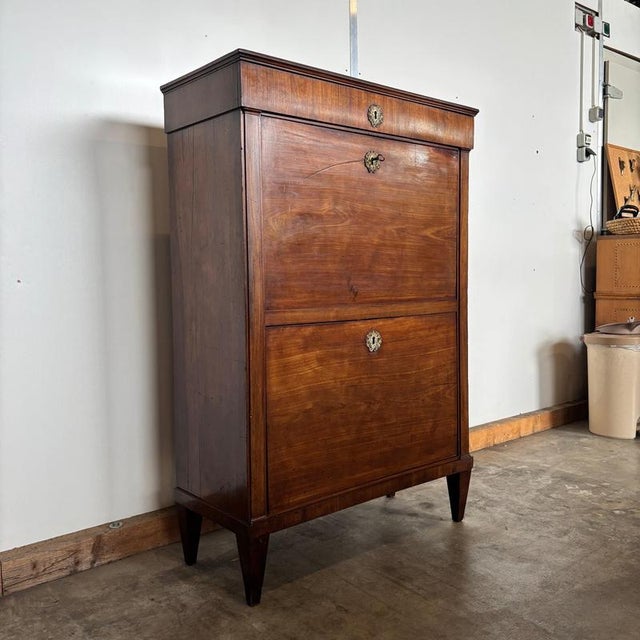 Antique Biedermeier Secretaire in Walnut with Secret Compartment For Sale - Image 3 of 18