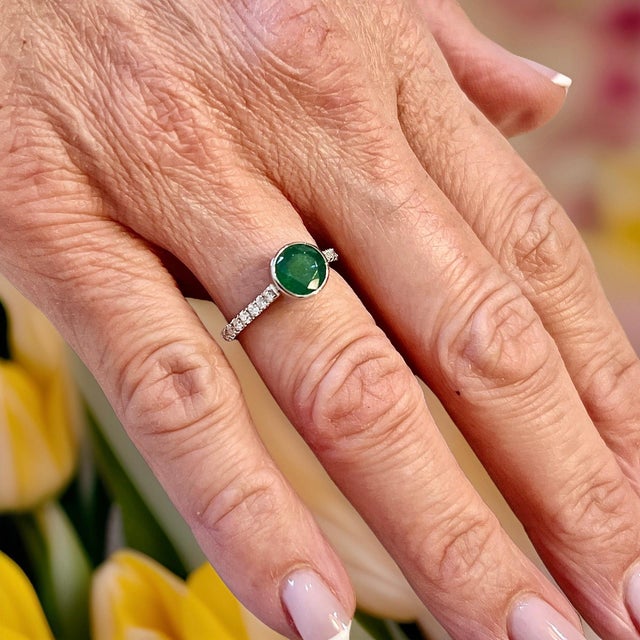 Natural Emerald Diamond Ring Size 6.5 14k W Gold 1.93 TCW Certified For Sale - Image 4 of 11