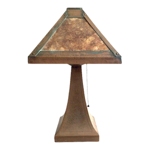 1920s Arts & Crafts Copper Table Lamp With Mica Shade