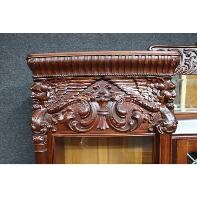 Attributed r.j. Horner Mahogany Breakfront Bookcase Secretary With Winged Griffin Carvings For Sale In Philadelphia - Image 6 of 18
