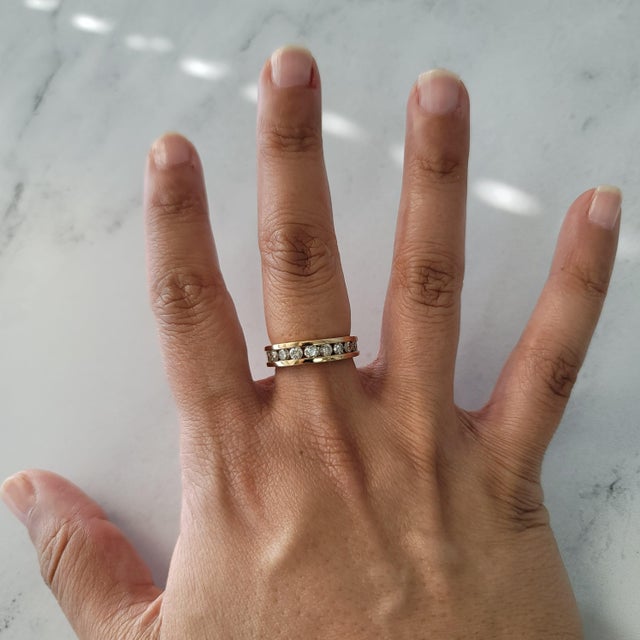 ♥ Ring Summary ♥ Main Stone: Diamond Approx. Carat Weight: .80cttw Diamond Clarity: SI2 Diamond Color: J/K Band Material:...