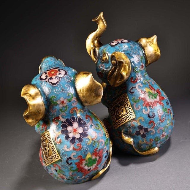 Chinese Pair of Vintage Chinese Cloisonné Enamel & Gilt Bronze Elephants For Sale - Image 3 of 8