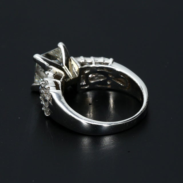 2ct Gia Certified Princess Cut Diamond Engagement Ring in 18k White Gold - Size 5 For Sale In Phoenix - Image 6 of 9