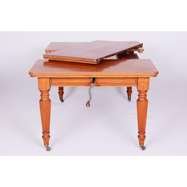 19th Century British Satin Wood Dining Room Set with 12 Chairs from Maple & Co., Set of 15 For Sale - Image 5 of 18