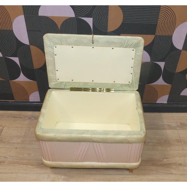 Dreamy Laundry Chest in Pastel Pink, 1950s For Sale - Image 6 of 14