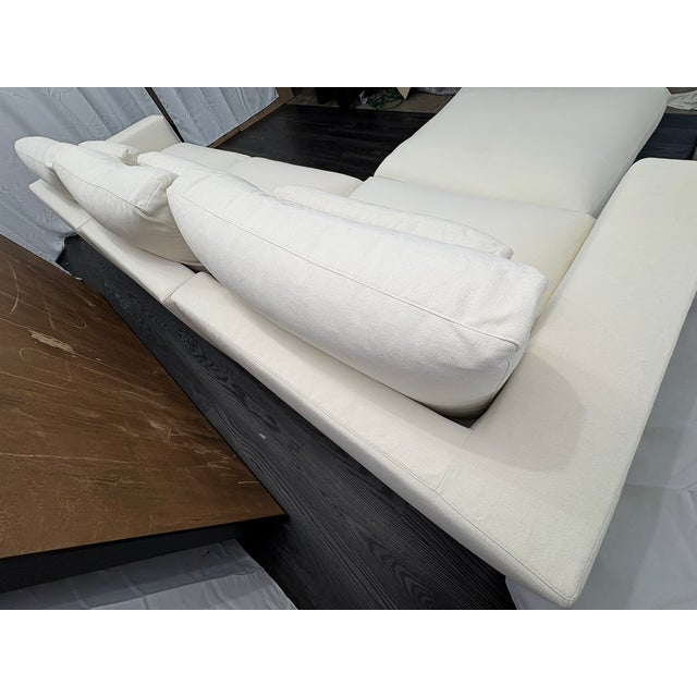 Contemporary Rh Lugano Modular 4-Piece Sectional | Italy | Down | Performance Linen Weave – Natural For Sale - Image 3 of 18