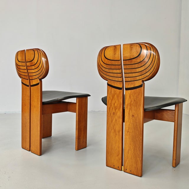 Africa Chairs in Walnut and Leather by Afra and Tobia Scarpa for Maxalto, 1970s, Set of 4 For Sale - Image 9 of 18