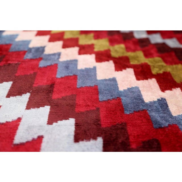 2020s Handmade Velvet Houndstooth Pillow – 20x20" Red & Gold Silk Cushion For Sale - Image 5 of 7