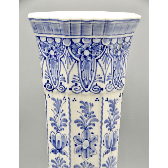 Mid 20th Century Hand Painted Delftware Chinoiserie Trumpet Vase, 11.5 Inches For Sale - Image 5 of 9