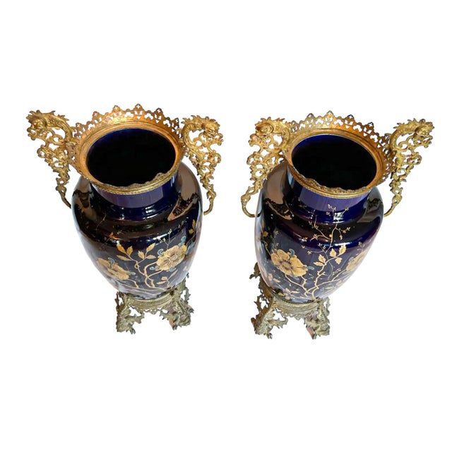 Neoclassical A Pair of Neoclassical Ormolu-Mounted Cobalt Porcelain Vases For Sale - Image 3 of 12