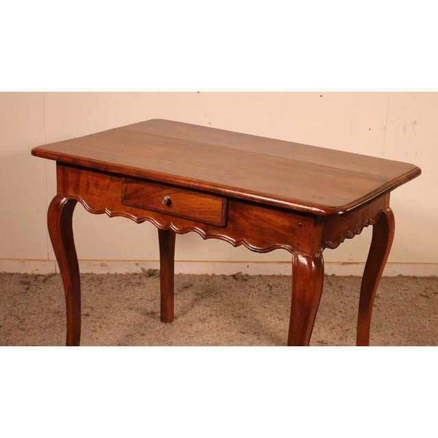 18th Century Side or Writing Table in Walnut For Sale - Image 10 of 12