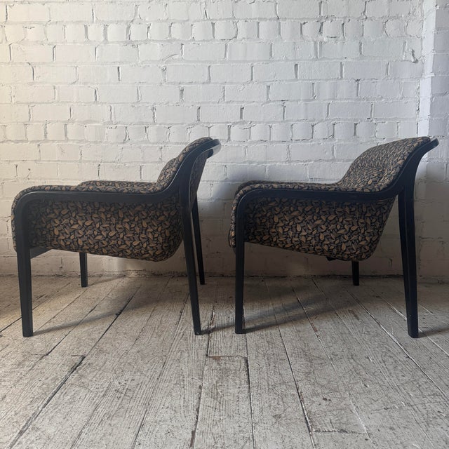 Mid-Century Modern Pair of Bill Stephen’s Womb Chairs by Knoll For Sale - Image 3 of 12