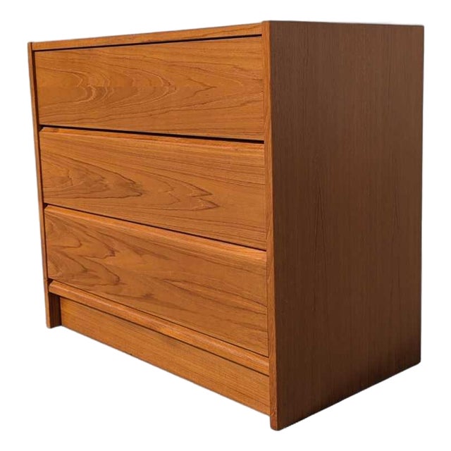 1960s Petite Teak Three-Drawer Chest, Danish Modern Style For Sale