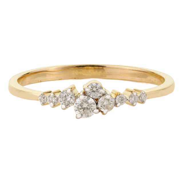 Modernist Natural Diamond Cluster Stacking Ring Size 9 in 14k Yellow Gold For Sale