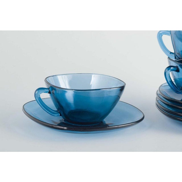 Blue Glass Coffee Cups and Saucers from Vereco, 1970-1980s, Set of 10 For Sale - Image 3 of 5