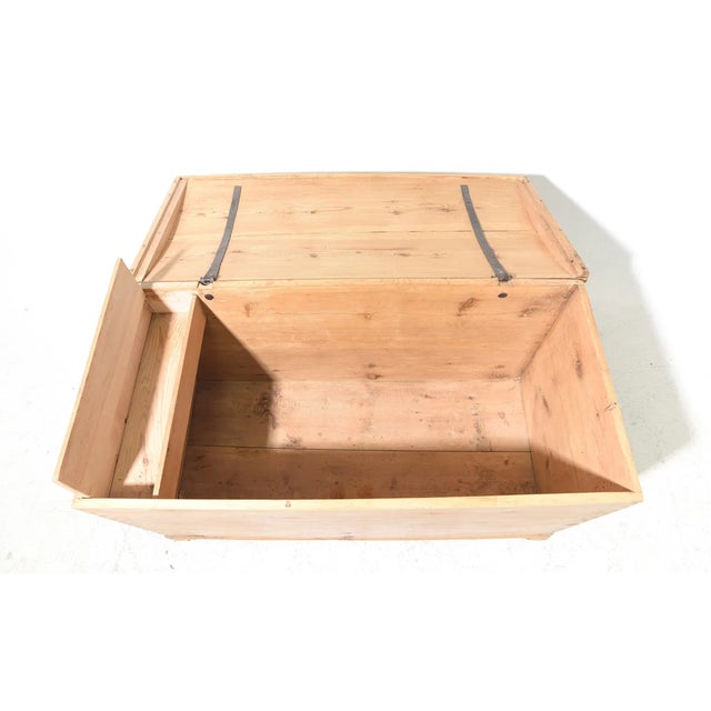 This beautiful 19th-century English blanket chest is crafted from solid old-growth pine with an exceptionally warm honey-...
